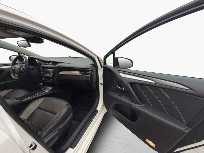 Toyota Avensis bild 27