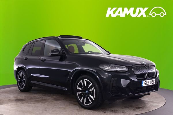 BMW iX3 M Sport Charged Pano Läder B-Kam Navi Drag Elstol - 2023