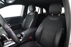 Mercedes GLA200 bild 12