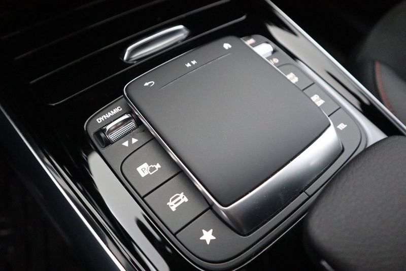 Mercedes GLA200 bild 21