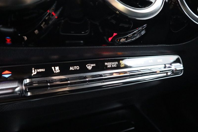 Mercedes GLA200 bild 20