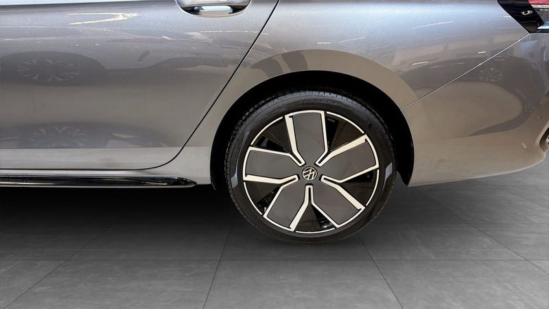 Volkswagen Passat bild 6