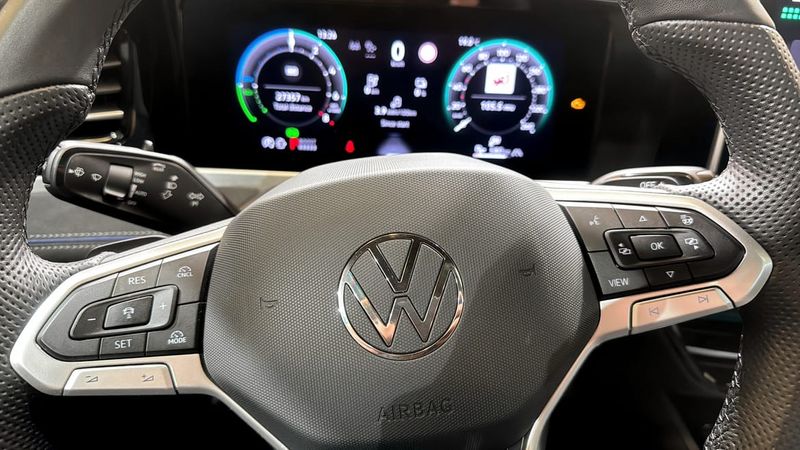 Volkswagen Passat bild 20