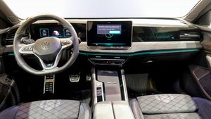 Volkswagen Passat bild 11