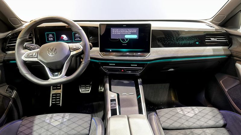 Volkswagen Passat bild 11