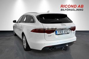 Jaguar XF bild 7