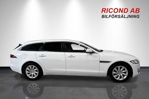 Jaguar XF bild 2