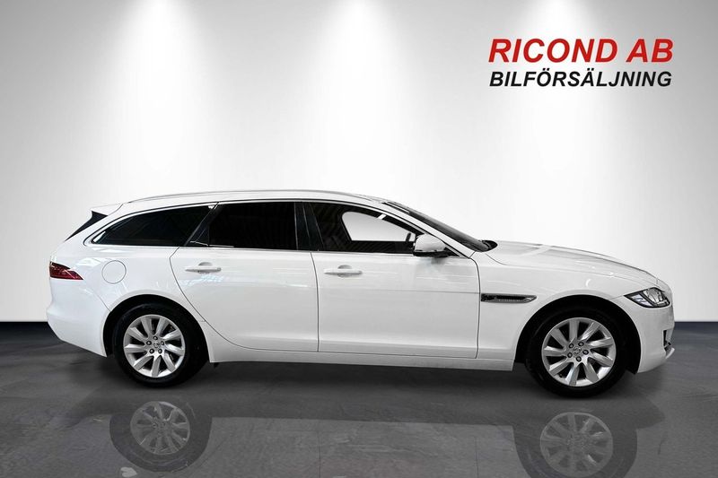 Jaguar XF bild 2
