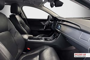 Jaguar XF bild 13