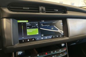 Jaguar XF bild 18