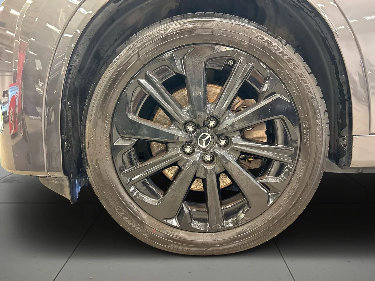Vehicle image 13