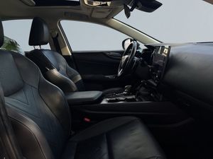 Lexus NX bild 10