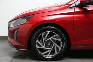 Hyundai i20 bild 8