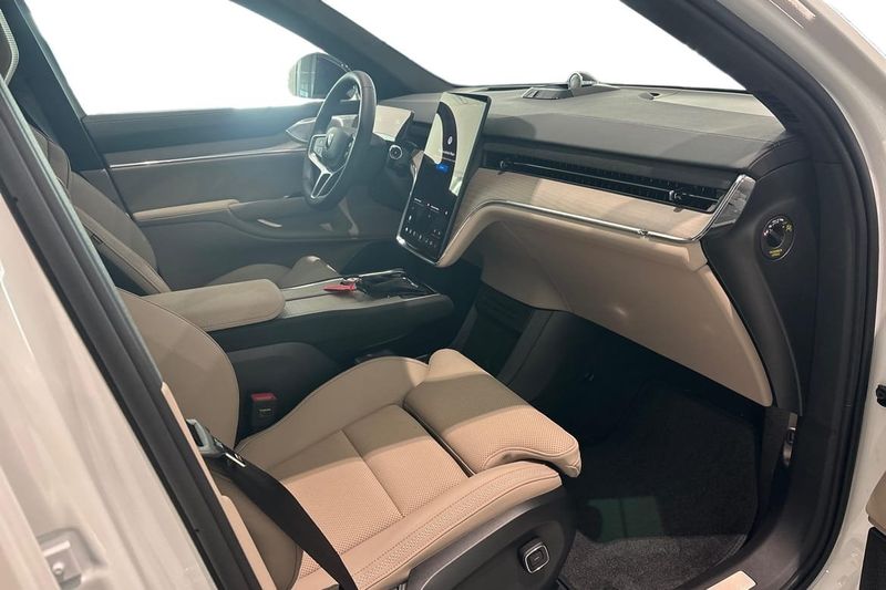 Volvo EX90 bild 18
