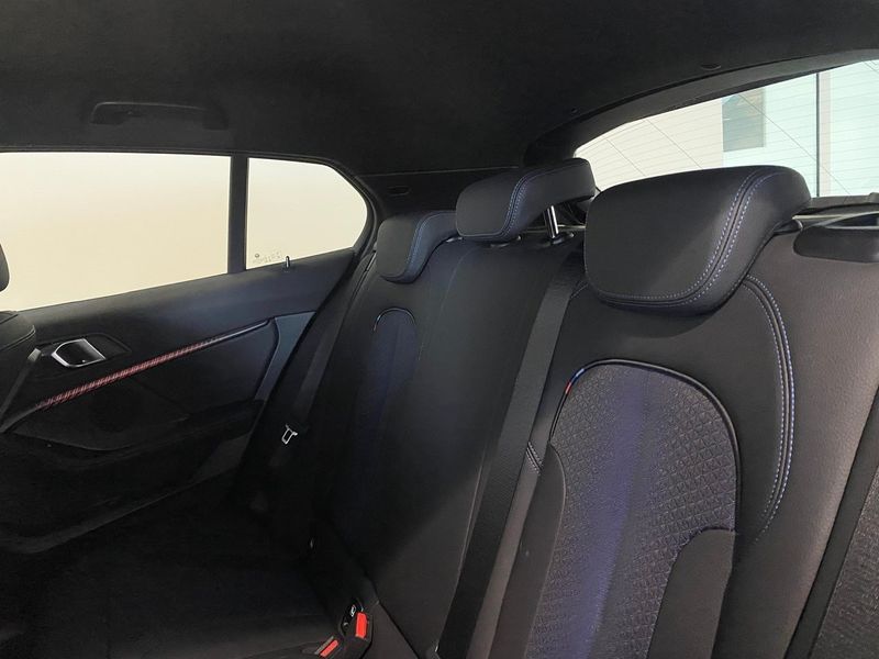BMW 118 bild 9