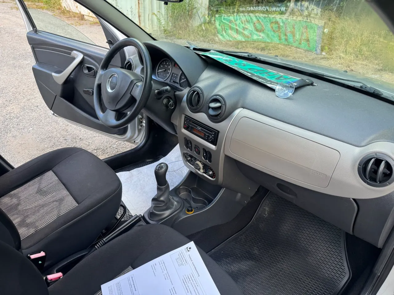 Vehicle image 12