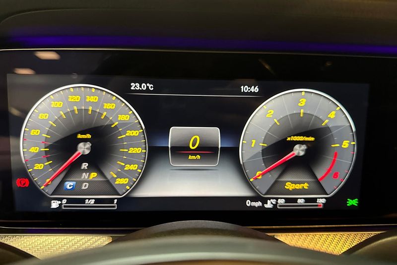 Mercedes E220 bild 8