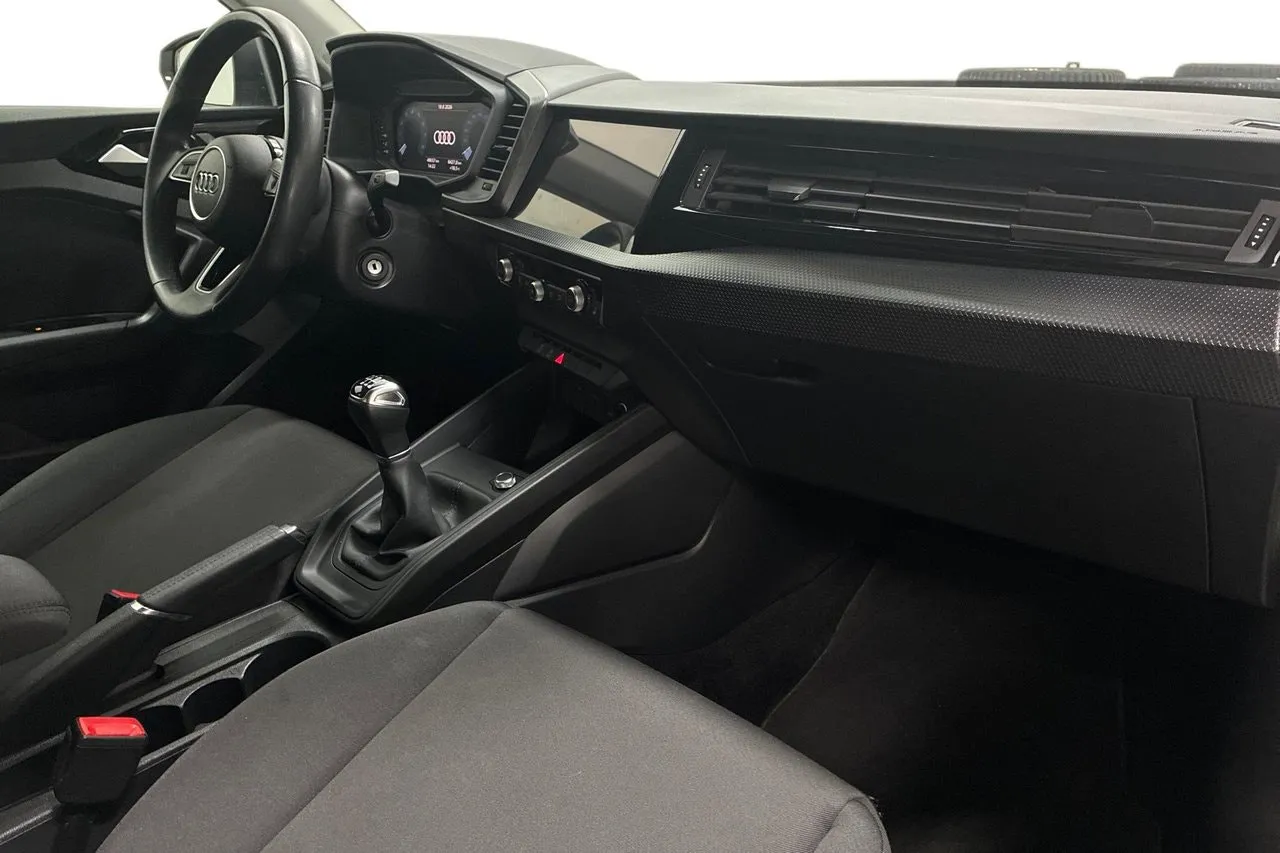 Vehicle image 14