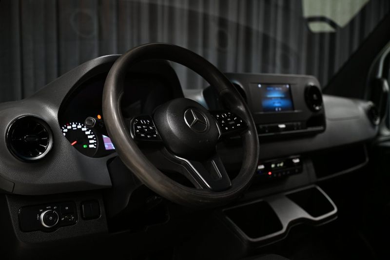 Mercedes Sprinter bild 25