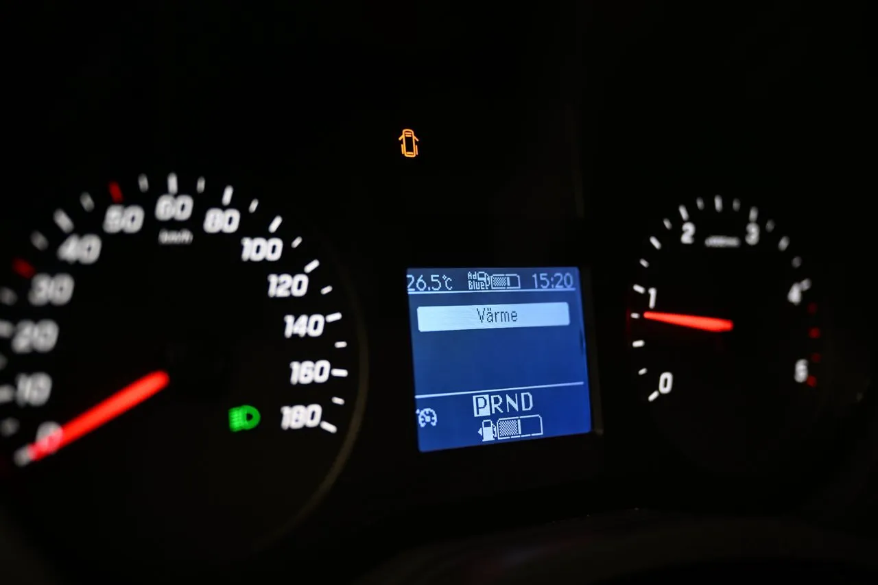 Vehicle image 23