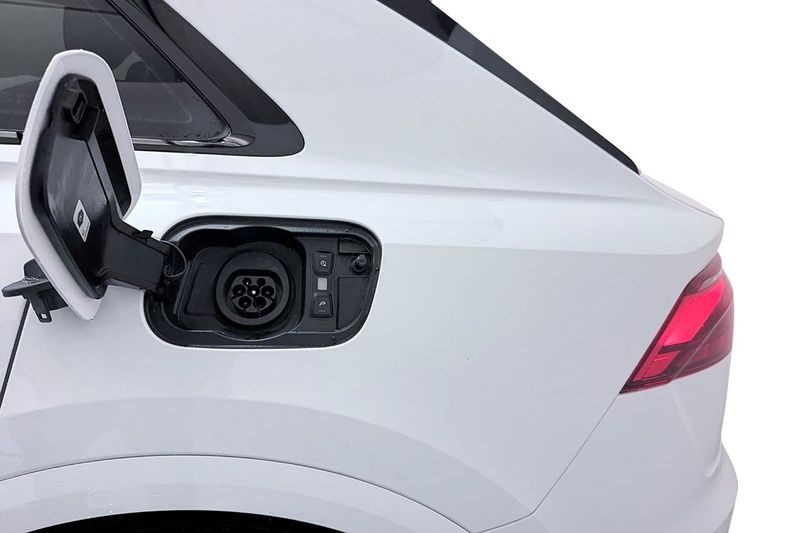 Audi Q8 bild 38