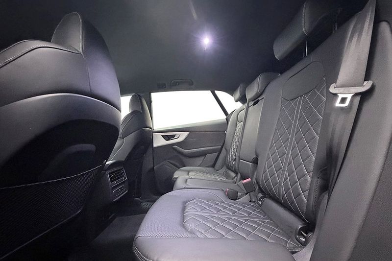 Audi Q8 bild 15
