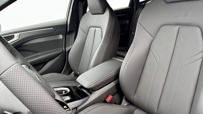 Audi A6 bild 8