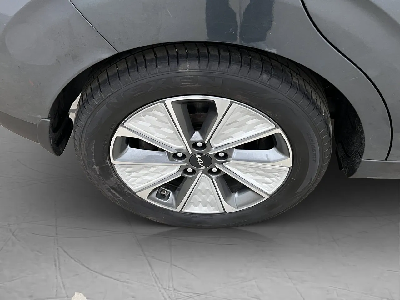 Vehicle image 31