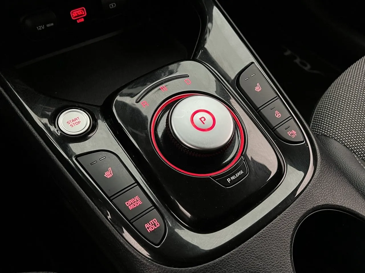 Vehicle image 18