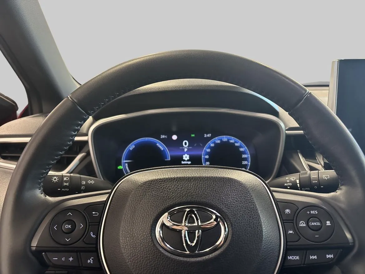 Vehicle image 14