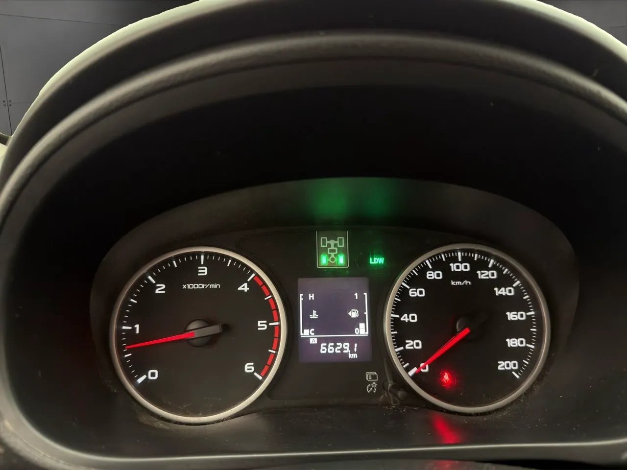 Vehicle image 18