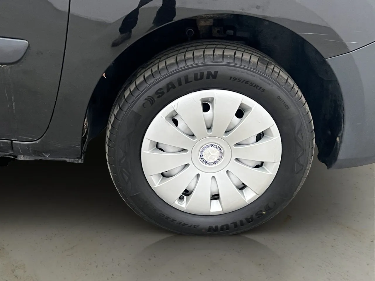 Vehicle image 22