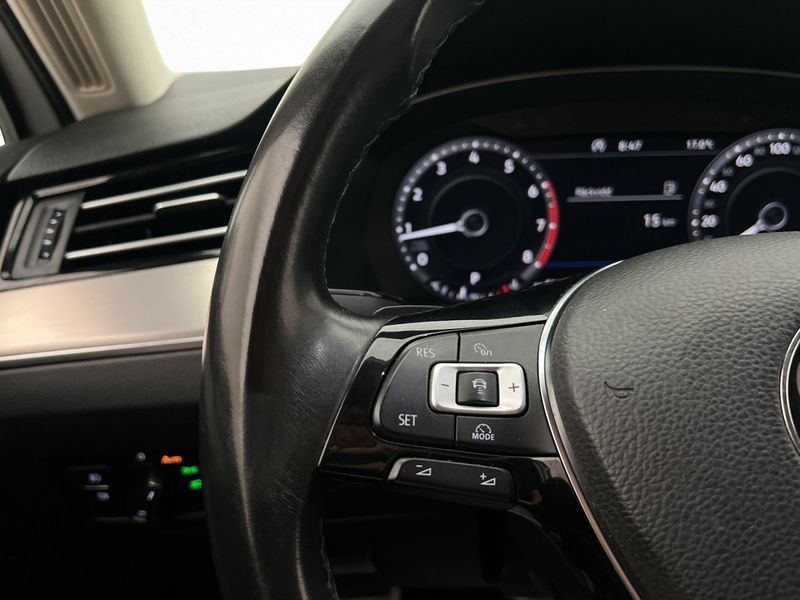 Volkswagen Passat bild 20