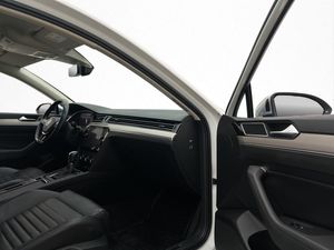 Volkswagen Passat bild 17