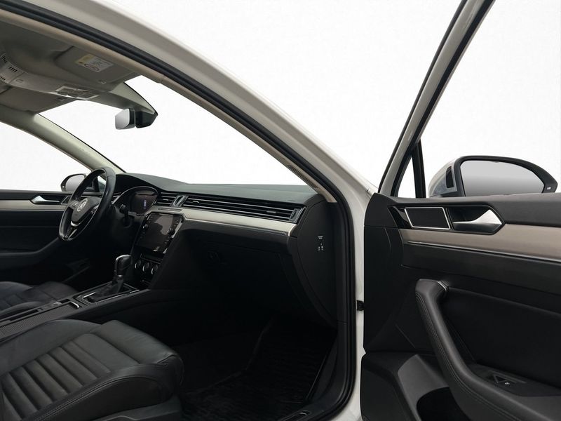 Volkswagen Passat bild 17