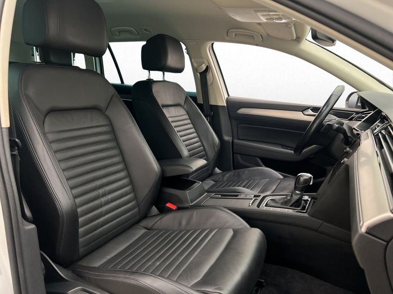 Volkswagen Passat bild 16