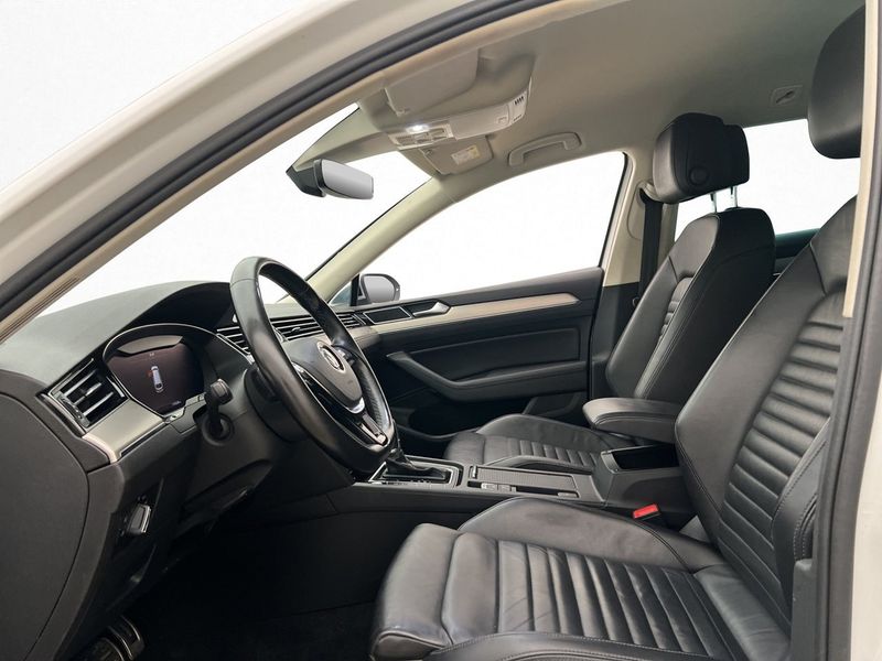 Volkswagen Passat bild 13