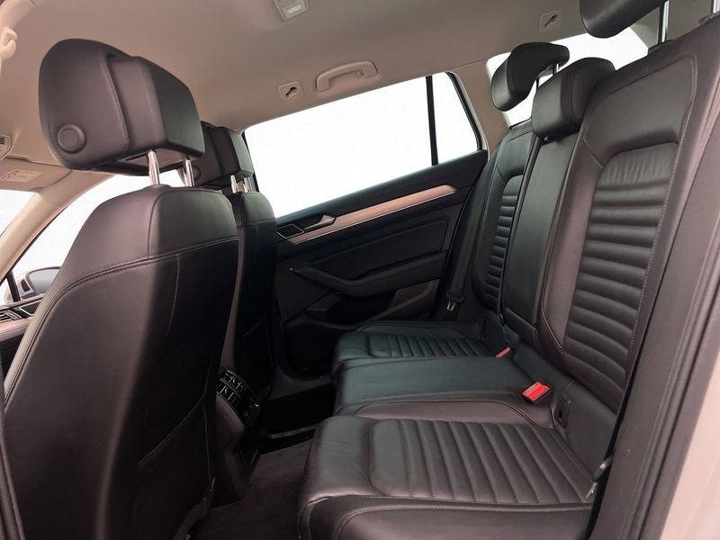 Volkswagen Passat bild 18