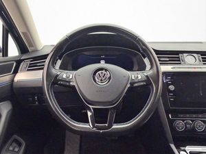 Volkswagen Passat bild 14