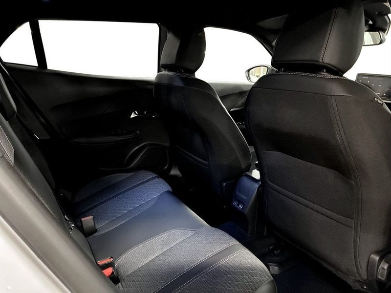 Peugeot 2008 bild 15