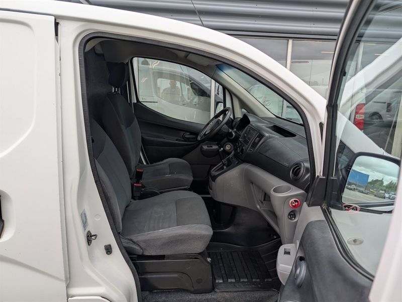 Nissan NV200 bild 14