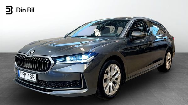 Skoda Superb iV Kombi Selection Drag/Backkamera - 2025