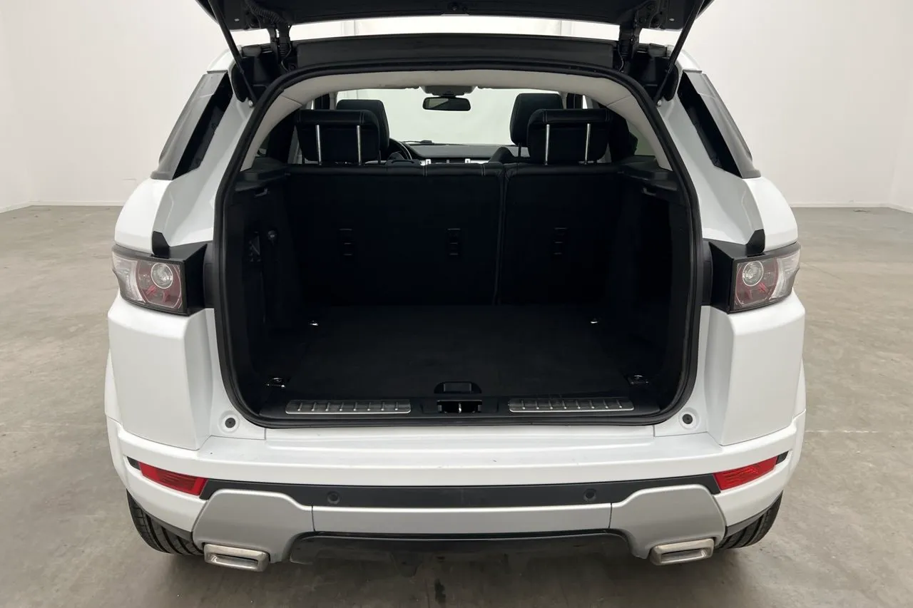 Vehicle image 32