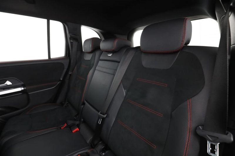 Mercedes GLB220 bild 15