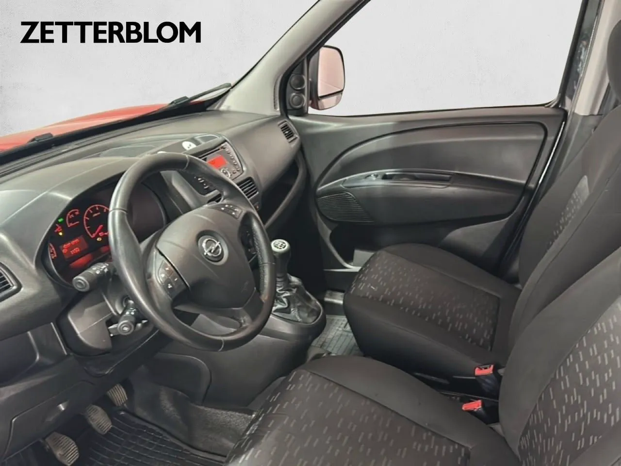 Vehicle image 7