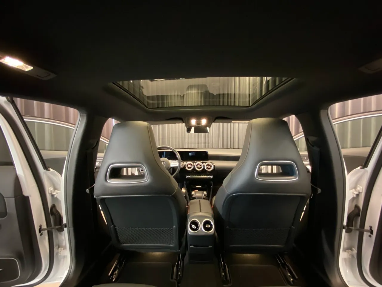 Vehicle image 31