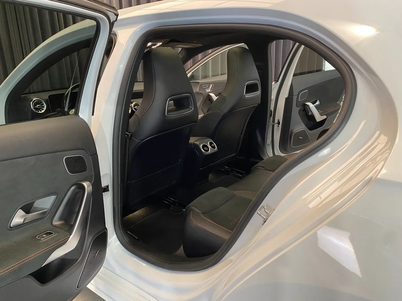 Vehicle image 36