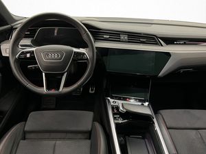 Audi Q8 e-tron bild 12