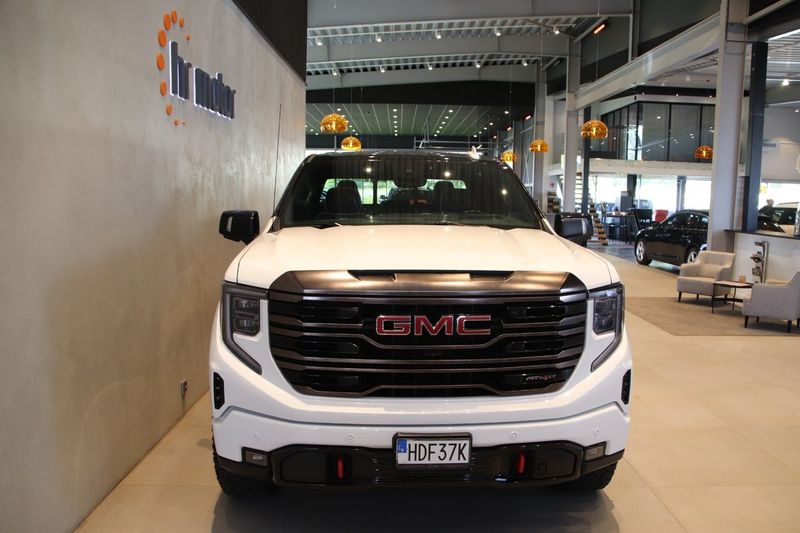 GMC Sierra bild 2