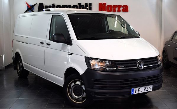Volkswagen Transporter T32 2.0 TDI 4Motion Fabriksbyggd kylbil/B-Kam/Drag/Moms - 2018